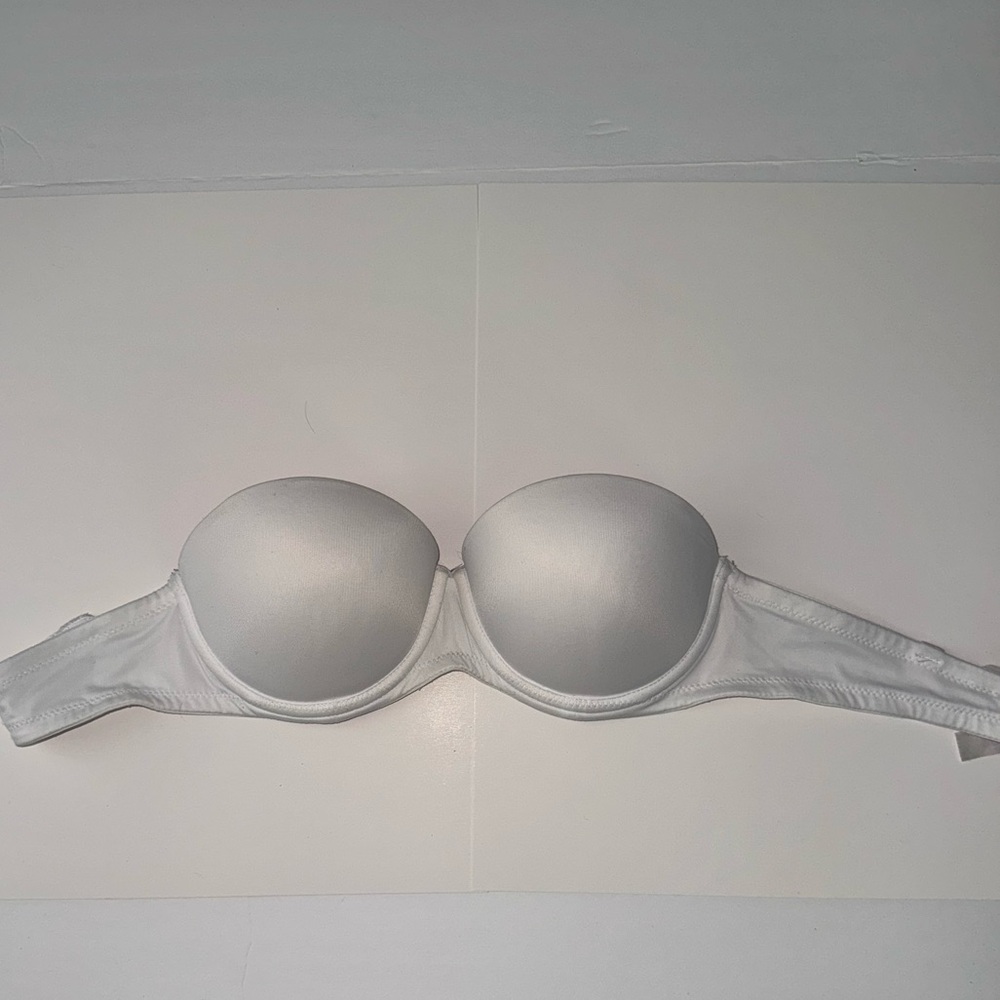 Women’s Victoria Secret White Strapless Bra